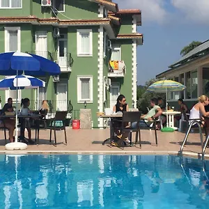 Otel The Valley