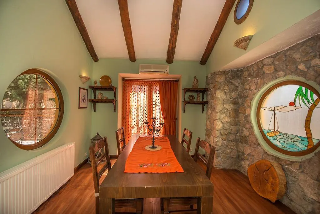 The Olive Tree Studios (Adults Only) Ölüdeniz 3*,